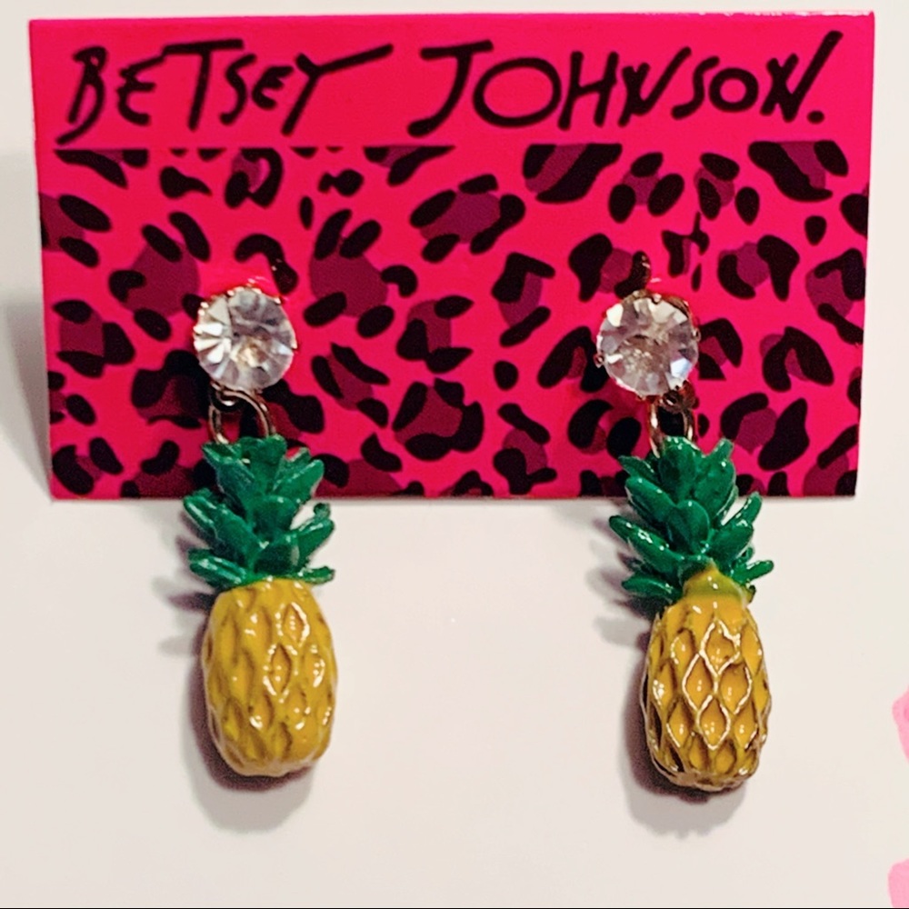 🌸 3/$30 🌸 Betsey Johnson Style - Pineapple Drop Earrings